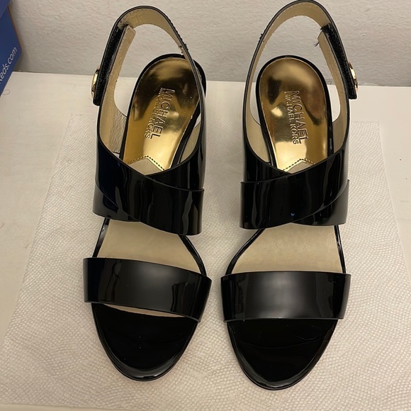 New Michael Kors black heels size 8.5. - Picture 1 of 6
